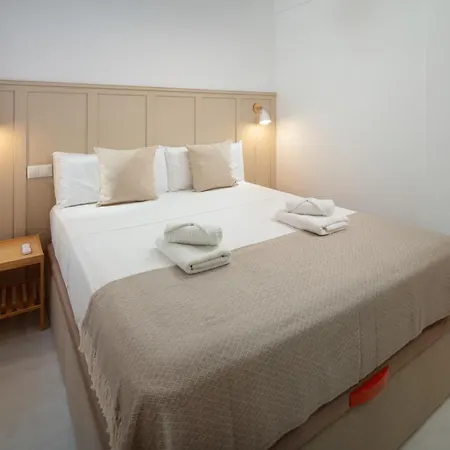 Modern 300m From Daire *