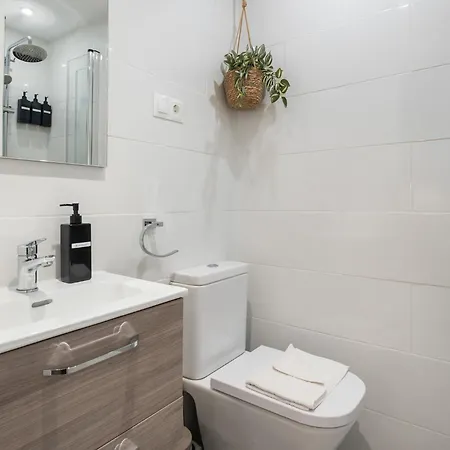 Modern 300m From Fuengirola